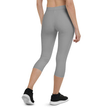 Load image into Gallery viewer, Capri Leggings
